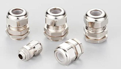 如何購買雨天用金屬電纜防水接頭？